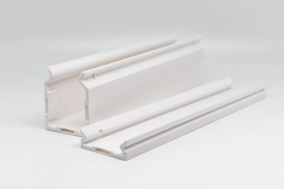 Phối lại: Kênh dẫn dây cáp có khớp nối bấm gài - Image 1