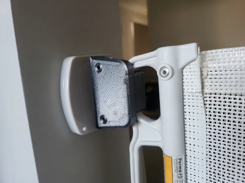 Móc gắn tường Perma Child Gate - Image 2