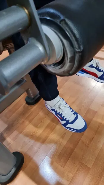 Nắp Chụp Đầu Thanh Cuộn Máy Tập Life Fitness - Image 5