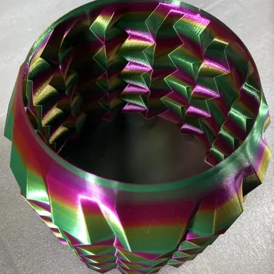 Chậu Hoa Hình Góc Cạnh