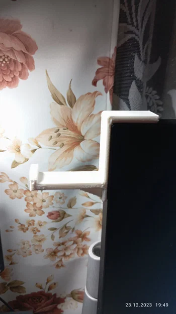 Giá Đỡ Tai Nghe Gắn Màn Hình - Image 2