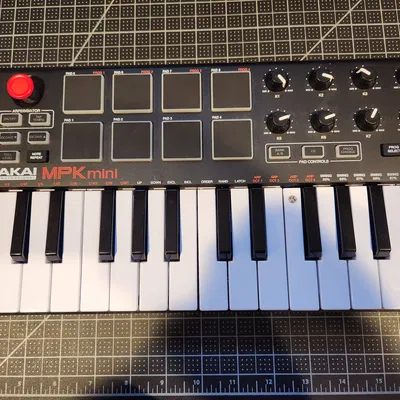 Akai MPK Mini - Bản lề sửa phím bị gãy