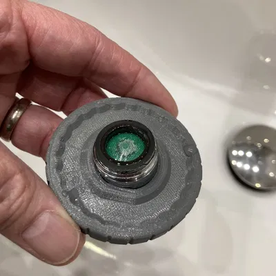 Tay nắm thay đầu lọc nước