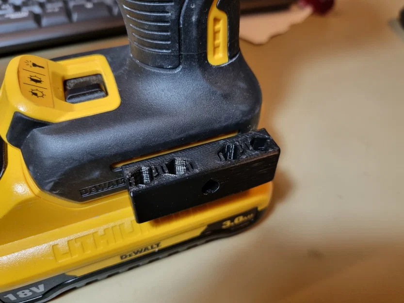 Giá Đỡ Mũi Khoan DeWalt Không Nam Châm - Image 3