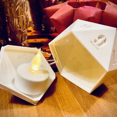 Trang trí D20 hình con xúc xắc phát sáng đèn LED