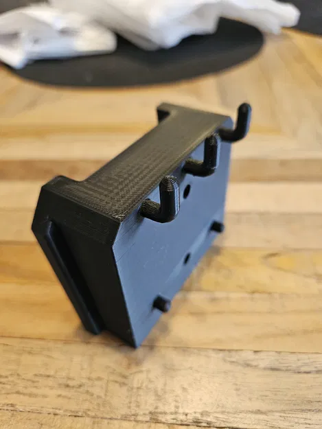 Giá đỡ pin Ego gắn peg board - Image 2