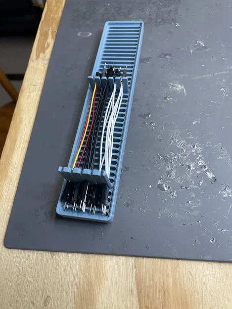 Đế Cố Định Kẹp Dây Nối Jumper Wire Điều Chỉnh Gridfinity - Image 1