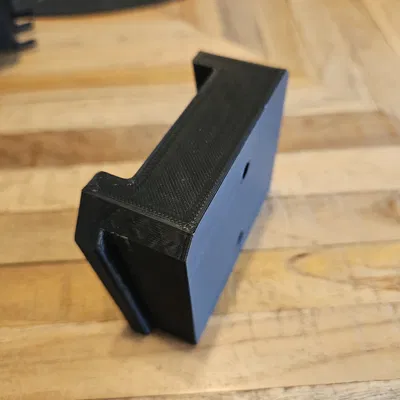 Giá đỡ pin Ego gắn tường có góc nghiêng