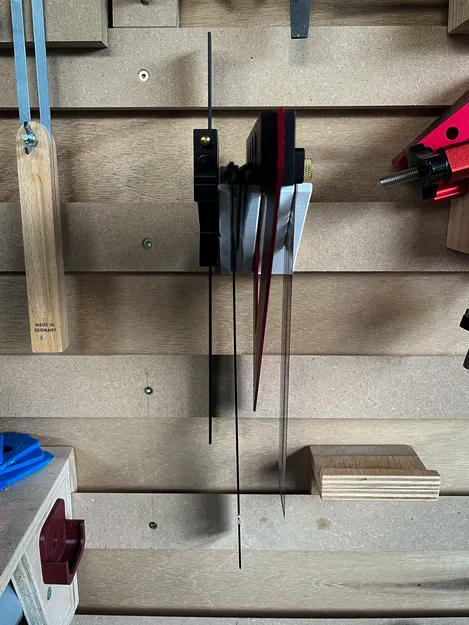 Giá treo dụng cụ đo tiết kiệm không gian - Image 4