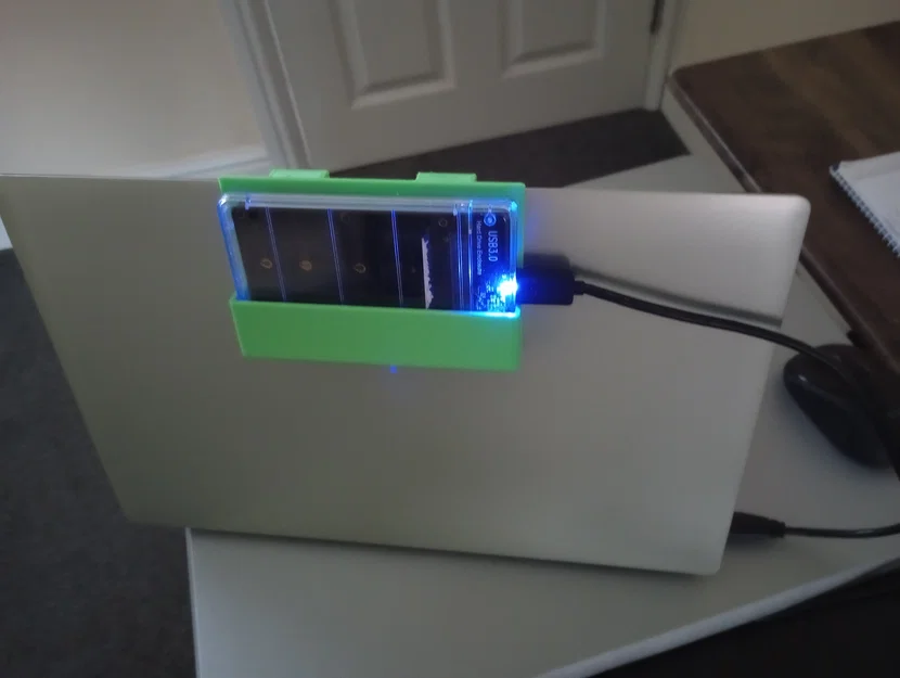 Kệ Giữ Ổ Cứng Gắn Ngoài Cho Laptop - Image 1