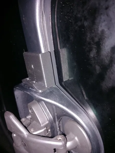 Sửa Khung Cửa Sổ Ford Transit Custom - Image 1