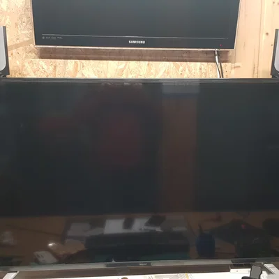 Giá đỡ loa đơn giản cho TV