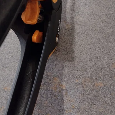 Chốt khóa Fiskars P921 thay thế