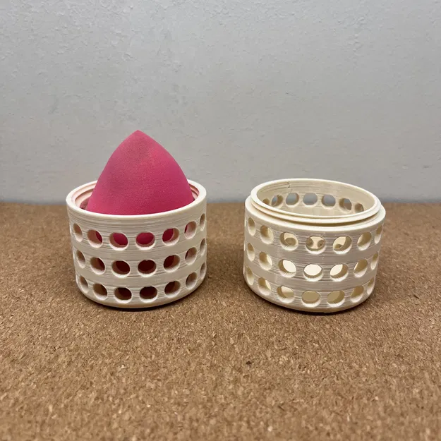 Hộp Đựng Bông Mút Trang Điểm Có Ren Vặn - Image 1