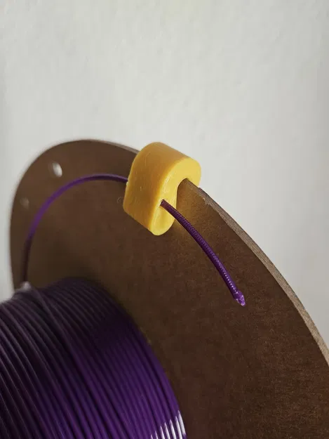 Kẹp Cuộn Sợi Nhựa Đa Năng - Image 1