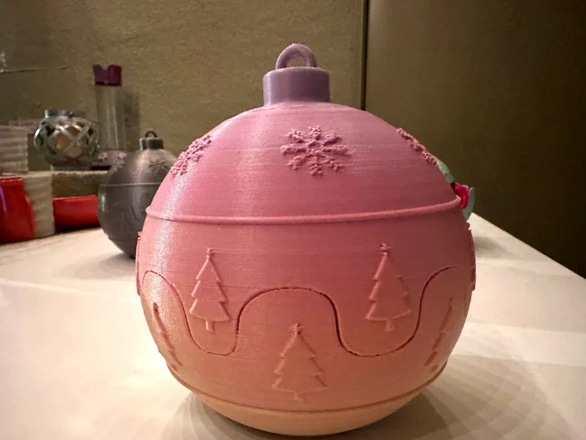 Hộp Quà Giáng Sinh Bất Ngờ "Bẻ Ra" Trang Trí Cây Thông - Image 1