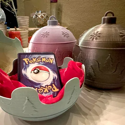 Hộp Quà Giáng Sinh Bất Ngờ "Bẻ Ra" Trang Trí Cây Thông