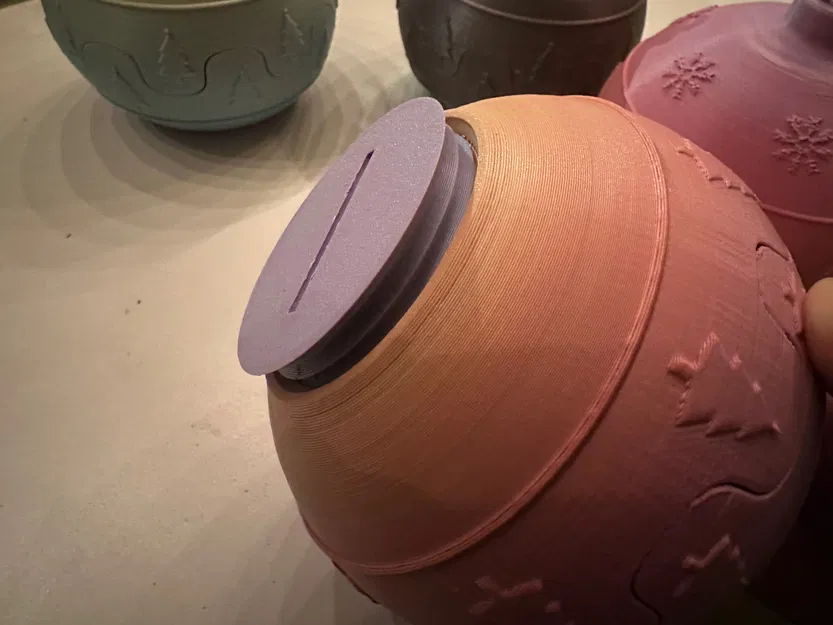 Hộp Quà Giáng Sinh Bất Ngờ "Bẻ Ra" Trang Trí Cây Thông - Image 5