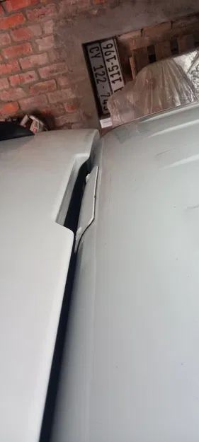 Plate che đèn dừng thứ 3 cho Ford Ranger T7 - Image 2