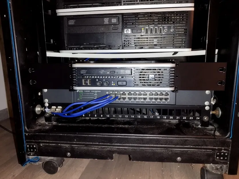 Giá đỡ máy chủ mini pc Hp Compaqqu 19 inch - Image 1