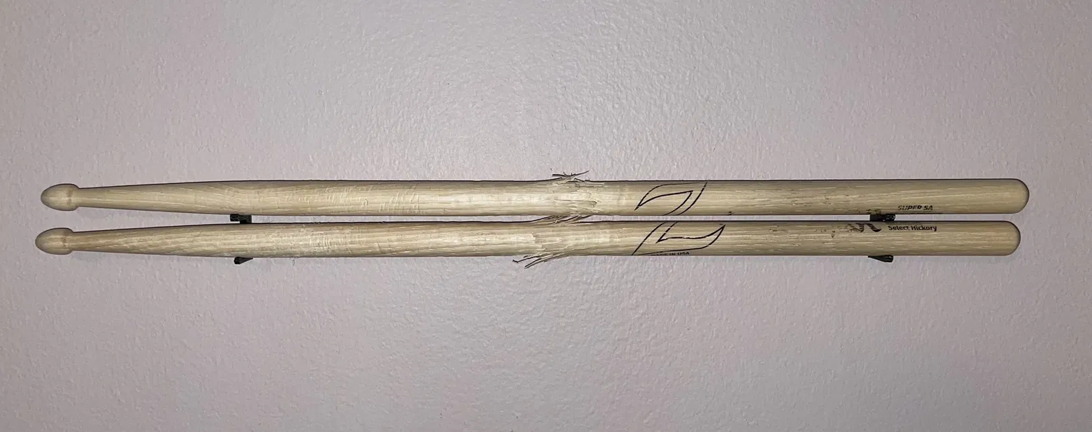 Giá Treo Dùi Trống Lên Tường - Image 1