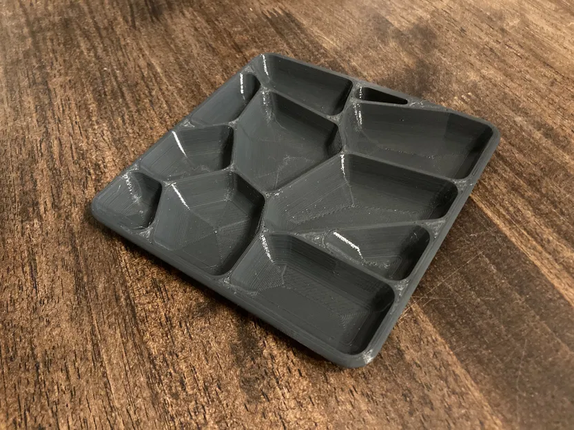 Khay đựng đồ nhỏ Voronoi - Vuông 125mm - Image 1