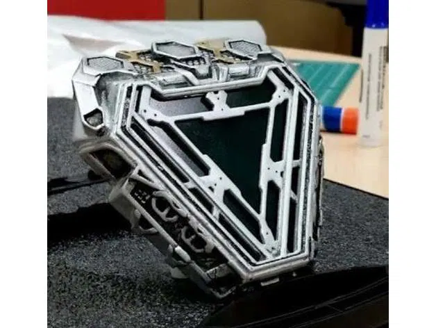 Lò phản ứng Arc Endgame (Chuẩn Phim và Có thể đeo) Sạc không dây - Image 6