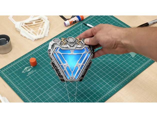 Lò phản ứng Arc Endgame (Chuẩn Phim và Có thể đeo) Sạc không dây - Image 7