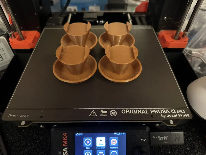 Bẫy Kiến Tổ Ong Nắp Rộng 35mm - Image 1