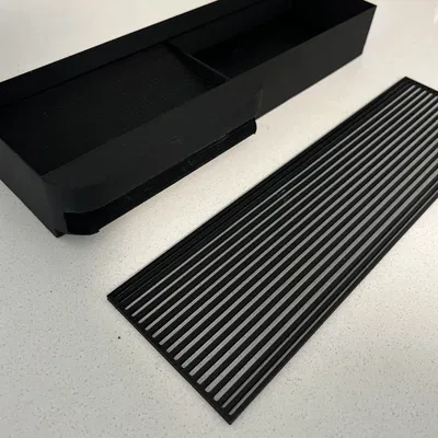 Khu vực để miếng rửa chén và khay đựng nước rửa chén (Tự khô ráo)