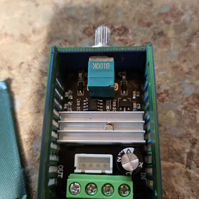 Hộp đựng bộ điều khiển động cơ DC