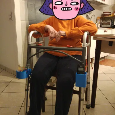 Đế đựng điện thoại và ly cho khung tập đi