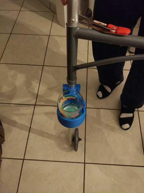 Đế đựng điện thoại và ly cho khung tập đi - Image 5