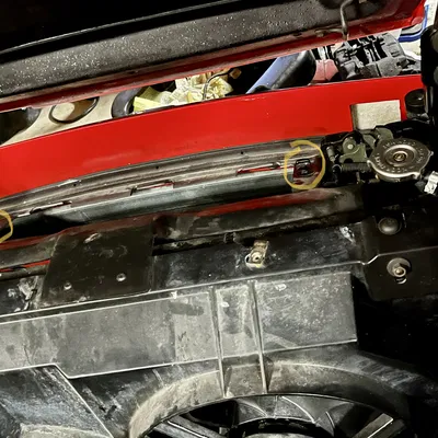 1992 - 1995 Dodge Viper Chốt Giữ Hộp Lọc Gió