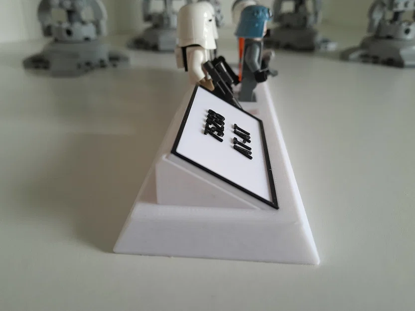 Góc Đế Cho Đế Trưng Bày Lego Star Wars MroznyHipis - Image 1