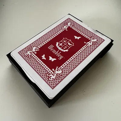 Hộp đựng bài tây kích thước tiêu chuẩn