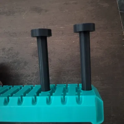 Kim Thay Thế Máy Làm Pom và Tua Rua Trái Tim Đỏ