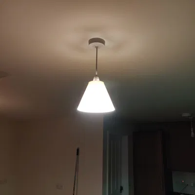 Chao đèn kiểu dáng thanh lịch cho dây đèn UK