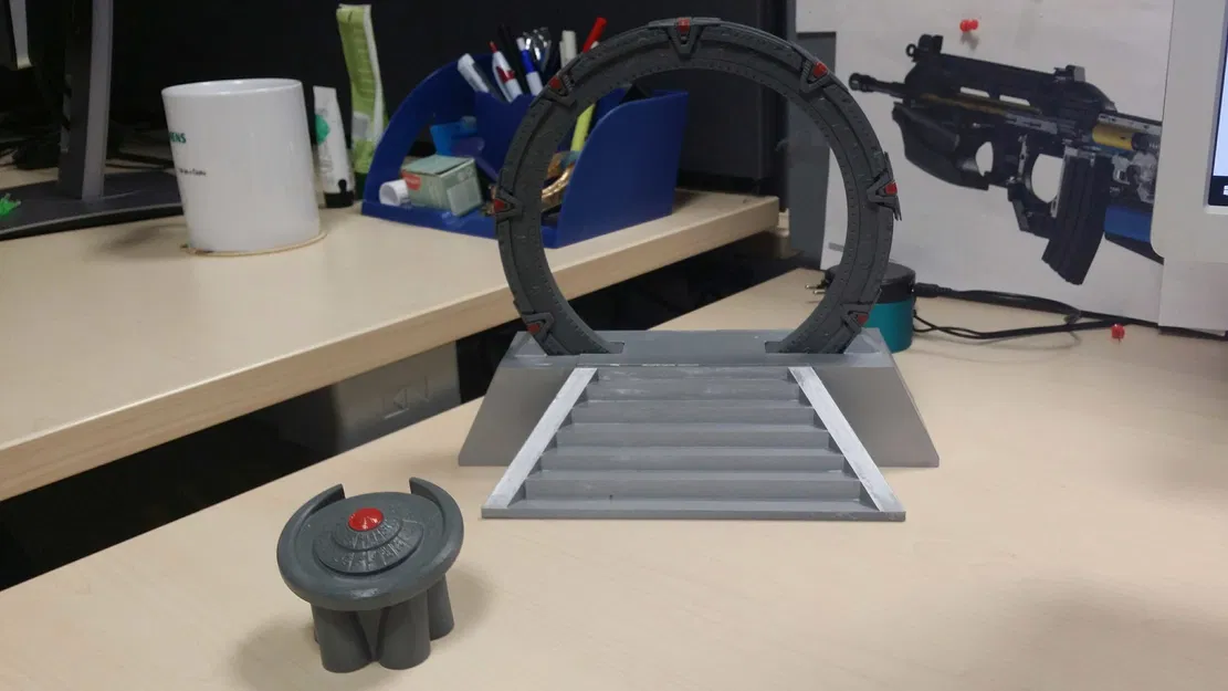 Cổng Stargate trên Bệ Đỡ Ngoài Hành Tinh Có DHD - Image 3