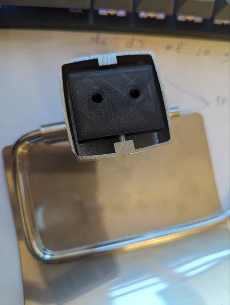 Giá đỡ gắn bồn cầu nhà tắm - Image 1