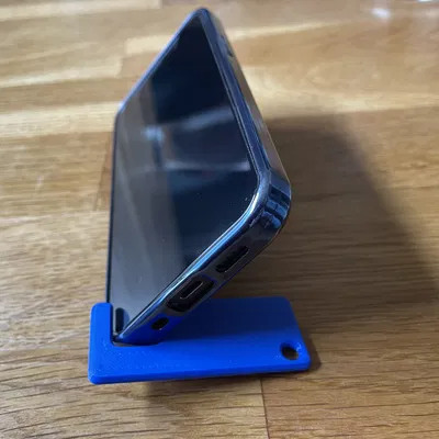 Giá đỡ điện thoại đơn giản (có file FreeCAD) tùy chỉnh