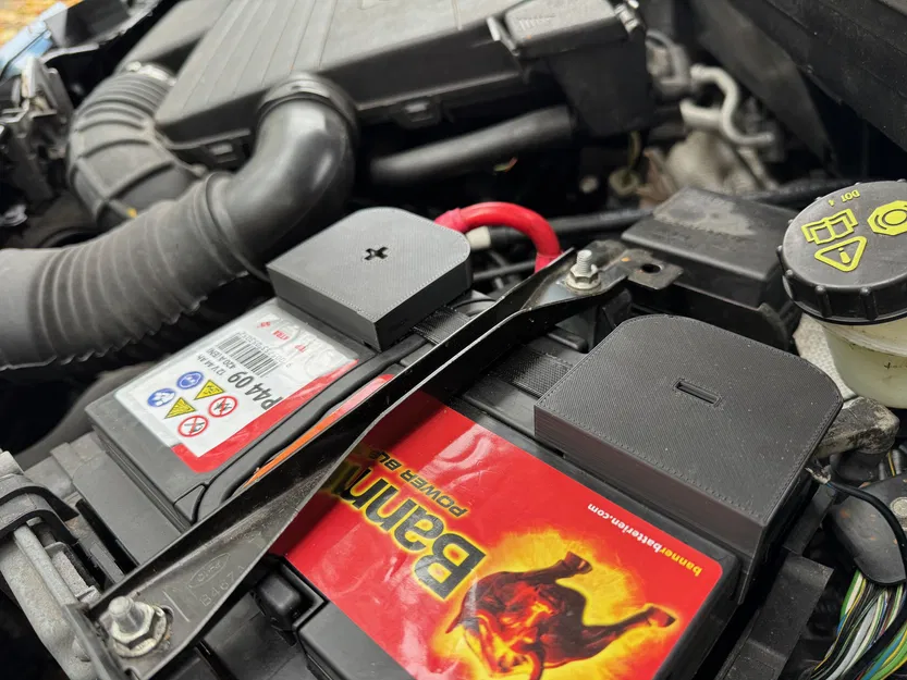 Vỏ Che Bình Ắc Quy Banner P4409 (Ford Fiesta) - Image 3