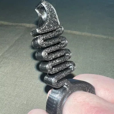 Máy Phóng Vòng Lò Xo Mạnh Mẽ