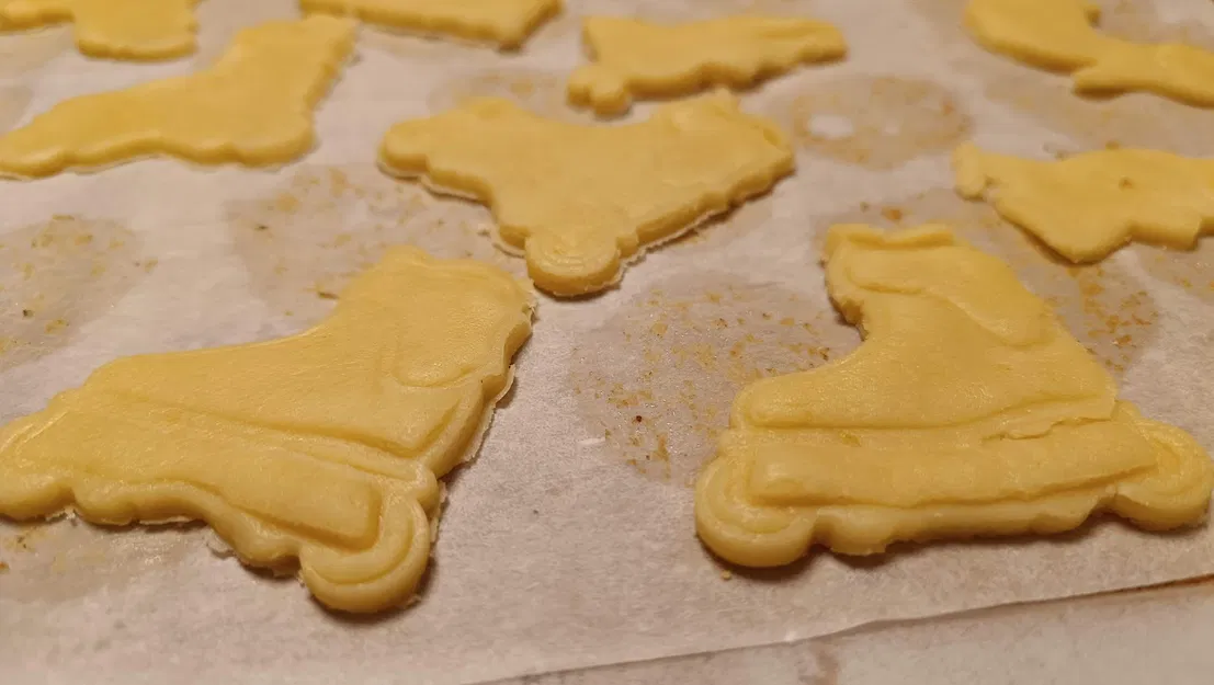 Khuôn Cắt Bánh Quy Giày Trượt Patin Hung Hãn (Antirocker) - Image 1