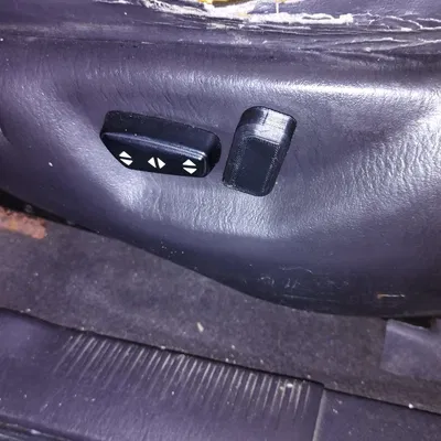 Núm chỉnh ghế Jeep Grand Cherokee