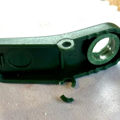 Kẹp nến cây thông Hellum (mặt trên)