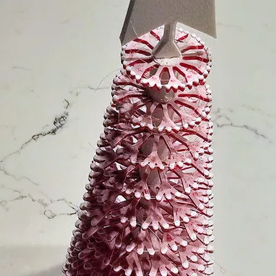 Cây thông Noel - thiết kế 'cành cây' xếp chồng