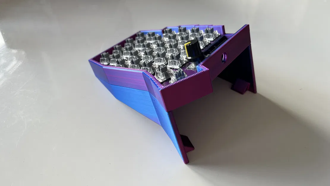 Vỏ Sofle V2 (không RGB) có kẹp góc - Image 2