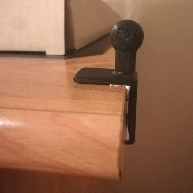 Móc treo áo / Móc gắn bàn làm việc - Image 1