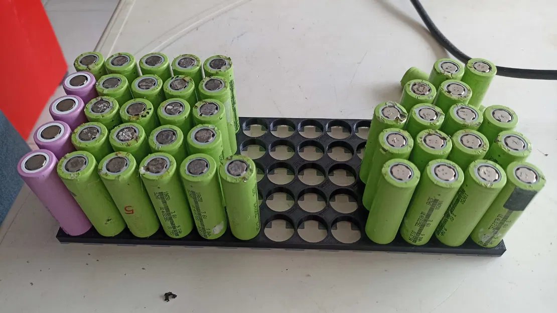 Hộp đựng pin 18650 hàn dải magiê - Image 6